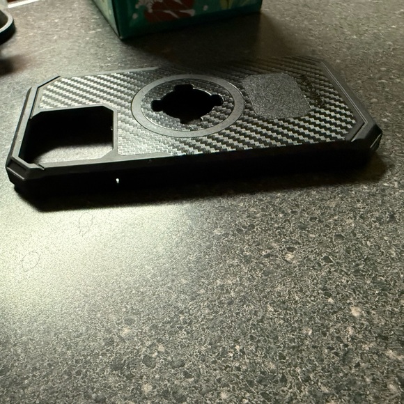 Rokform 14 pro max case - Picture 3 of 4